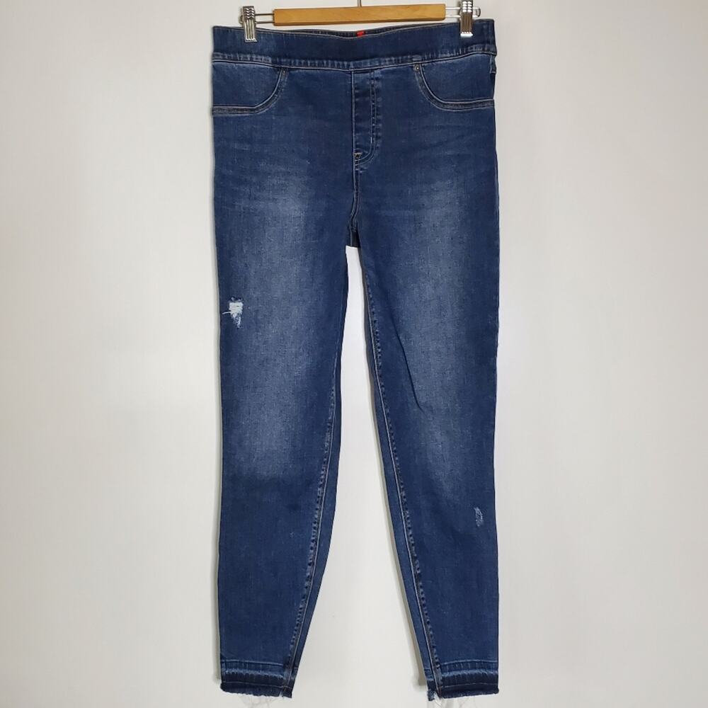 Spanx Pull on Distressed Raw hem Skinny jeans Size Large Compression casaul